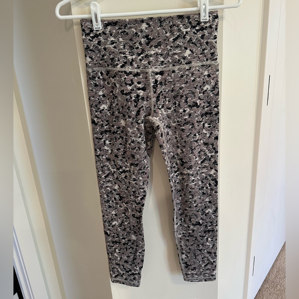 Athleta pattered leggings